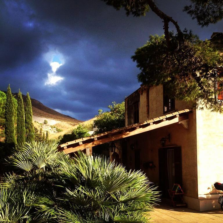 Poggio Di Mare Couette-café *